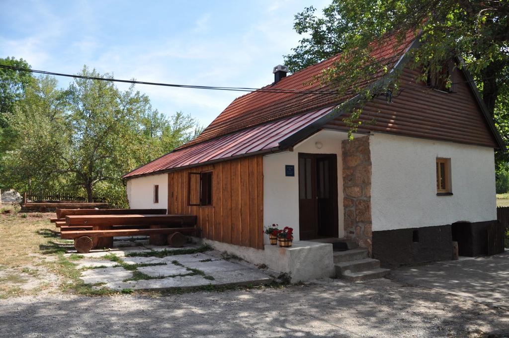 Holiday Home Rizvan City Brusane Εξωτερικό φωτογραφία